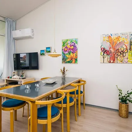 Cozy Retreat In Sondervig *