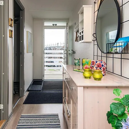 Cozy Retreat In Sondervig *